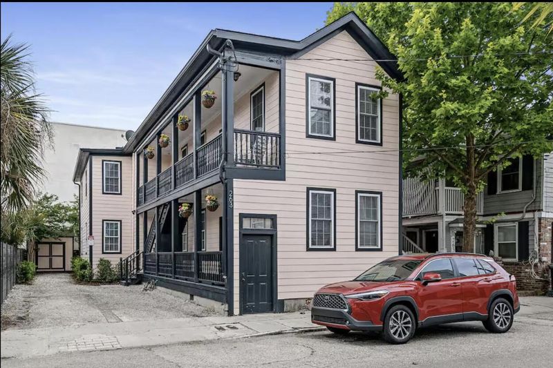 263 St Philip St, Charleston, SC 29403