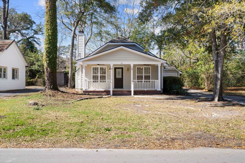 25 Oak Forest Dr, Charleston, SC 29407