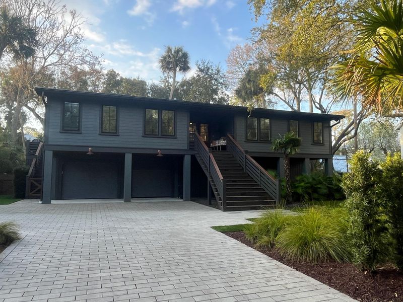 219 Forest Trl, Isle Of Palms, SC 29451