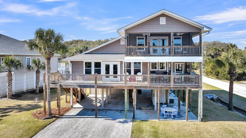 601 Pompano Rd, Edisto Island, SC 29438