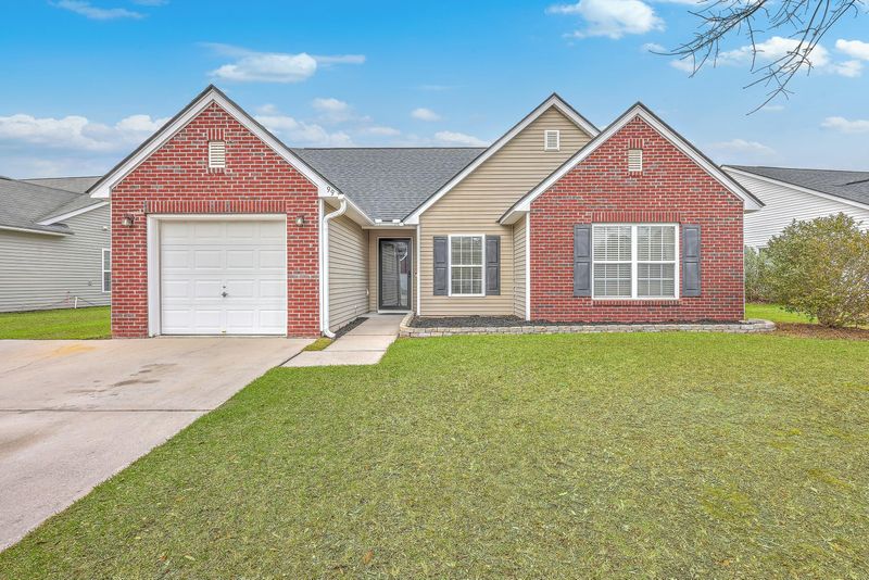 99 Dovetail Cir, Summerville, SC 29483
