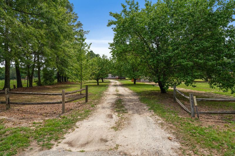 1657 Short Cut Rd, Cross, SC 29436