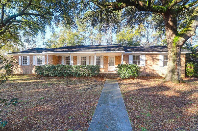 1595 Dickens St, Charleston, SC 29407