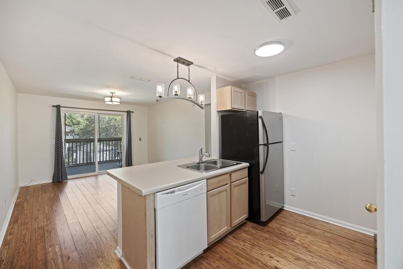 1530 Fort Johnson Rd #3f, Charleston, SC 29412