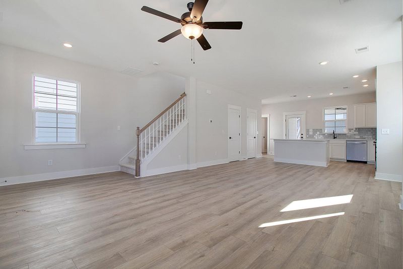 715 Rumbling Leaf Ln, Summerville, SC 29486