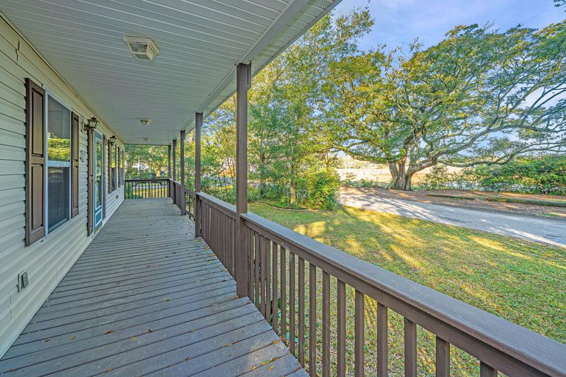 749 Sprague St, Charleston, SC 29412