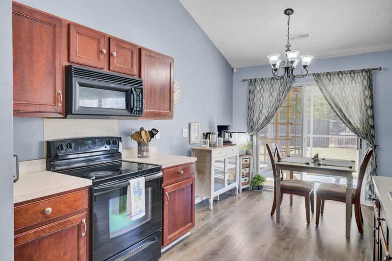 306 Slow Mill Dr, Goose Creek, SC 29445