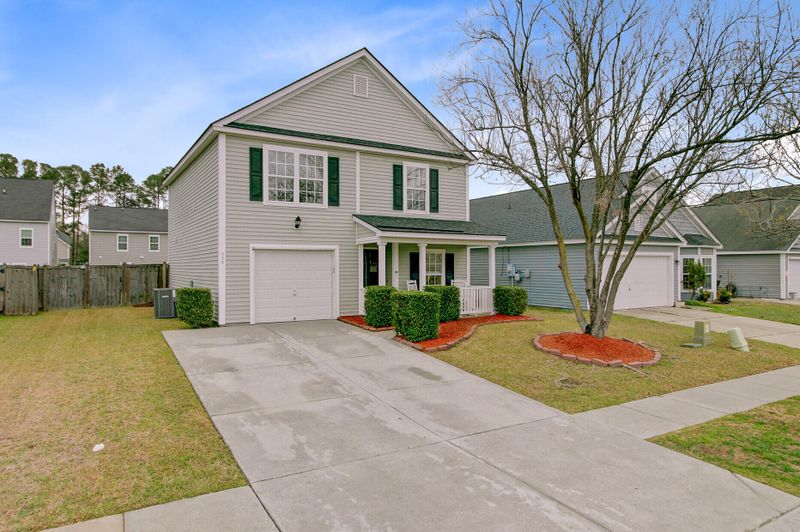 326 Bradley Bend Dr, Moncks Corner, SC 29461