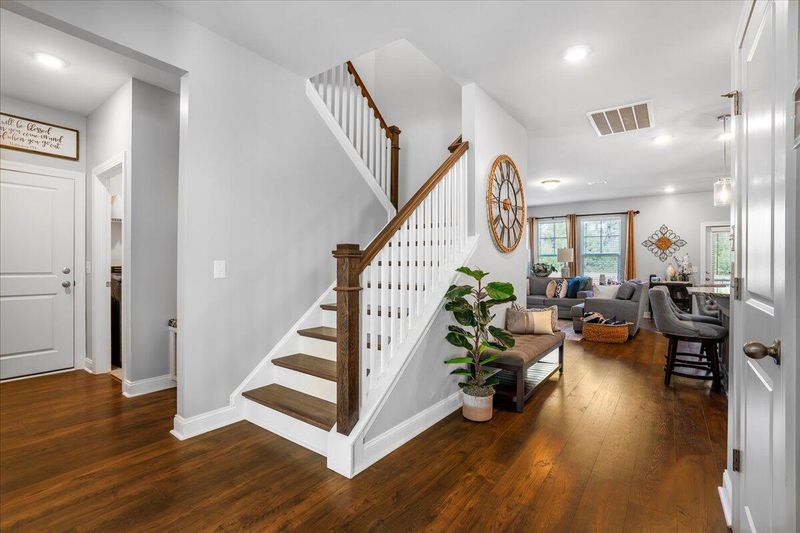 242 Bering Ln, Summerville, SC 29486