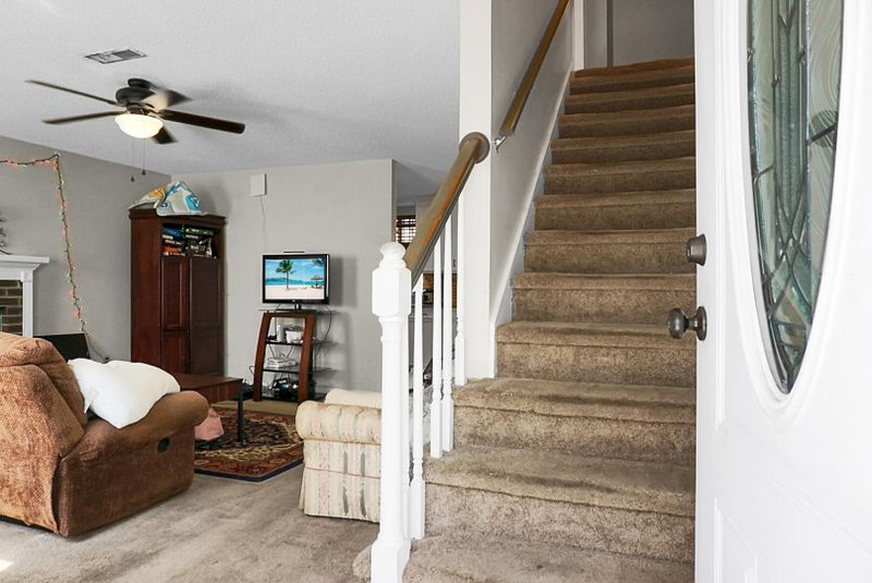8458 William Moultrie Dr, North Charleston, SC 29420
