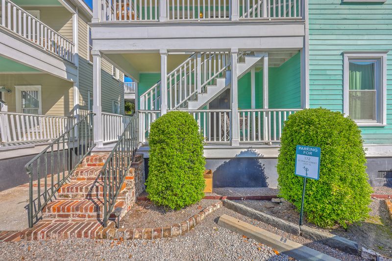 172 Saint Philip St #F, Charleston, SC 29403