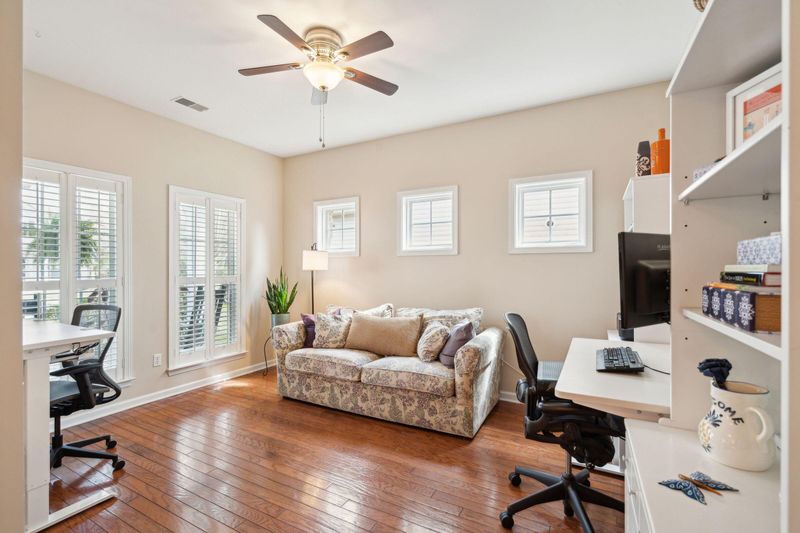 7503 Hawks Cir, Hanahan, SC 29410