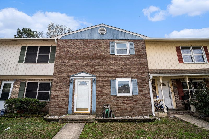 102 Brush Blvd, Goose Creek, SC 29445