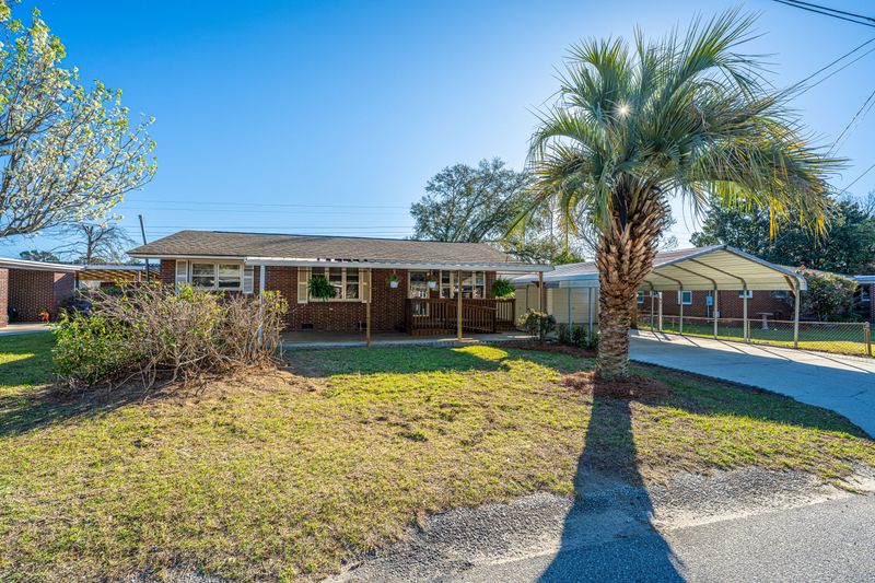 5410 Boots Ave, North Charleston, SC 29406