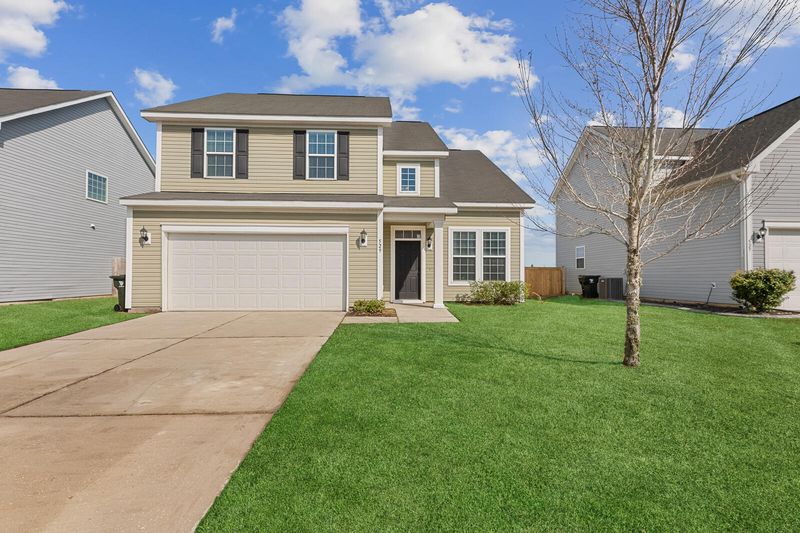 529 Pleasant Side Dr, Moncks Corner, SC 29461