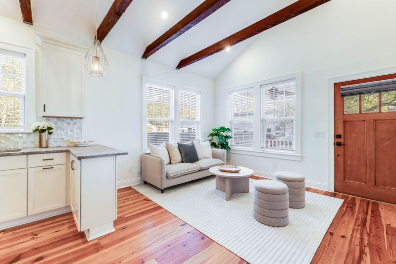 2227 Mount Pleasant St, Charleston, SC 29403