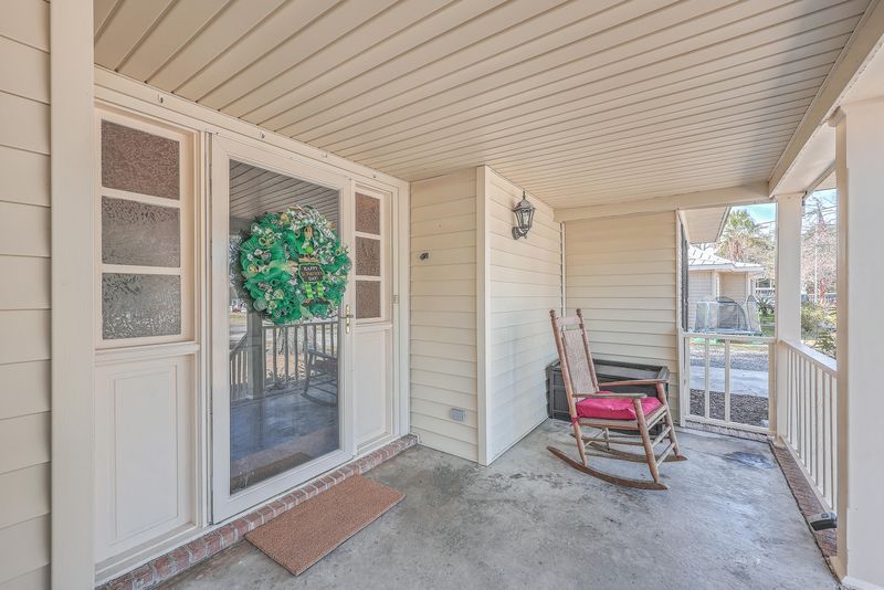 886 Piccadilly Cir, Charleston, SC 29412