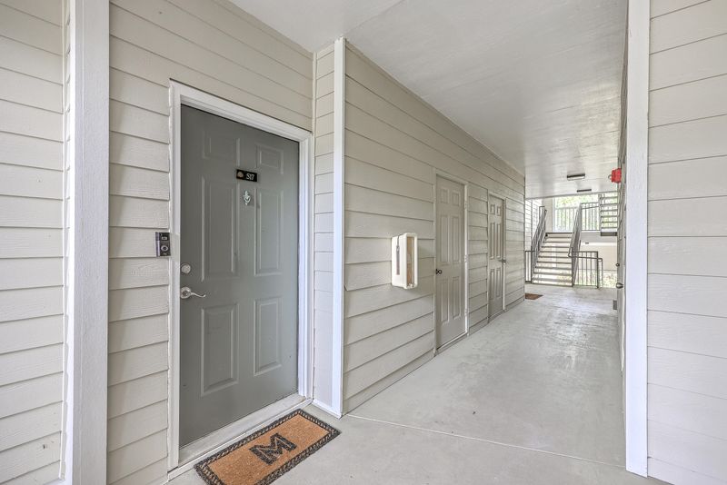 1300 Park West Blvd #517, Mount Pleasant, SC 29466