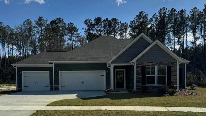 215 Darby Meadow Ln, Ridgeville, SC 29472