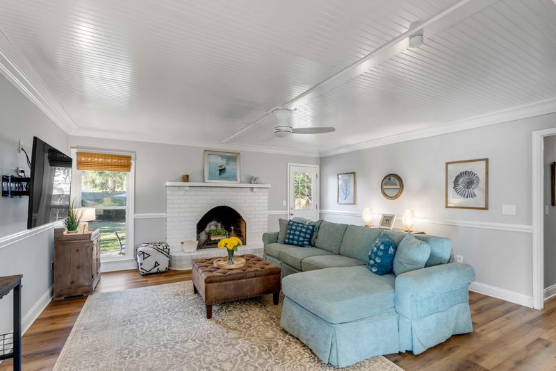 1200 Island View Dr, Mount Pleasant, SC 29464