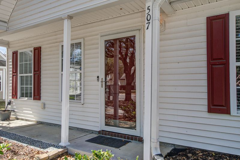 507 Tayrn Dr, Charleston, SC 29492