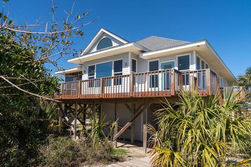 1908 Palmetto Blvd, Edisto Island, SC 29438
