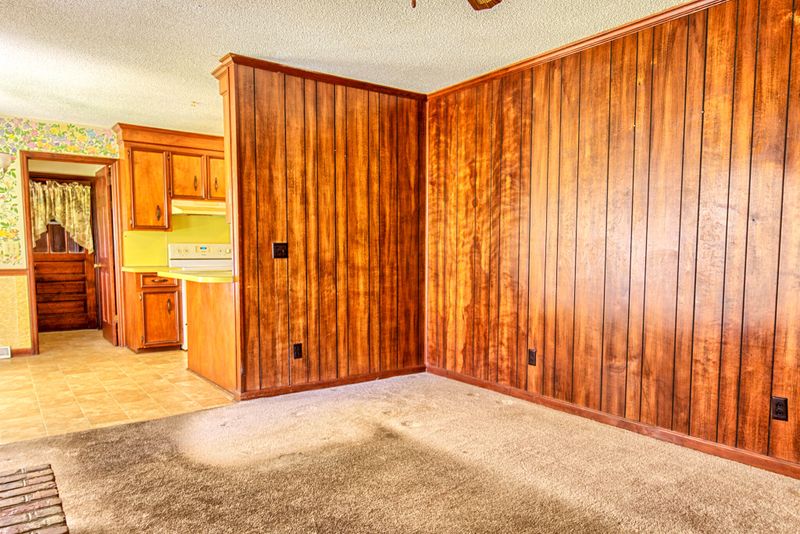 1198 Oakcrest Dr, Charleston, SC 29412