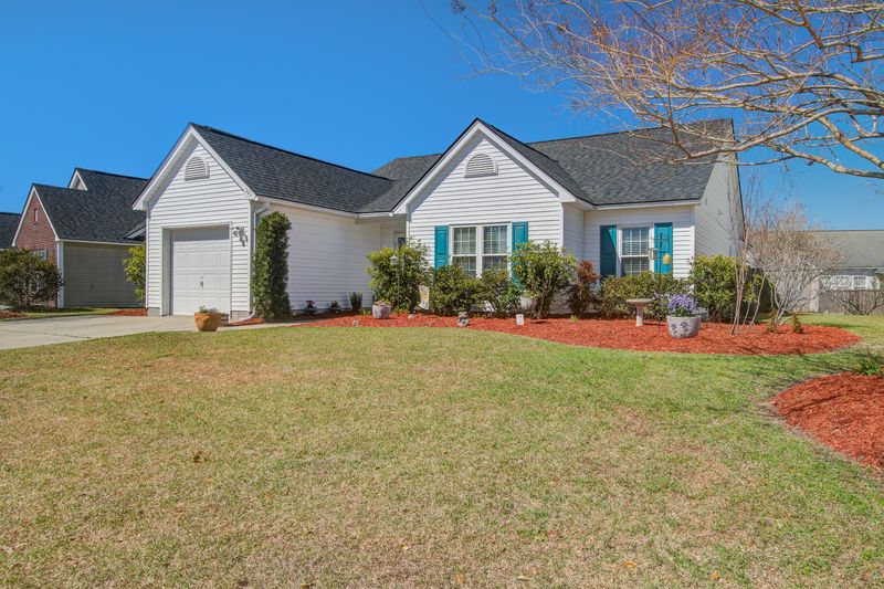 101 Dovetail Cir, Summerville, SC 29483