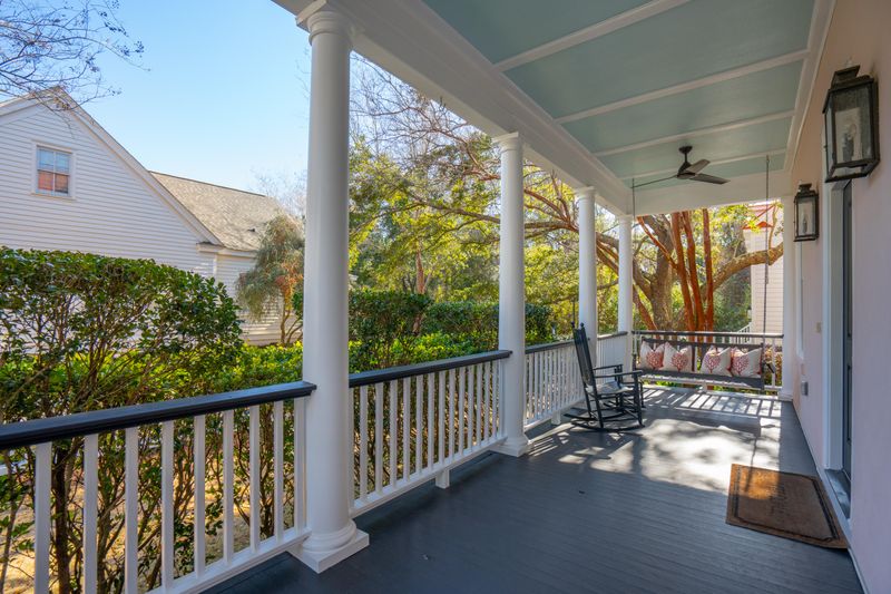 42 Sowell St, Mount Pleasant, SC 29464