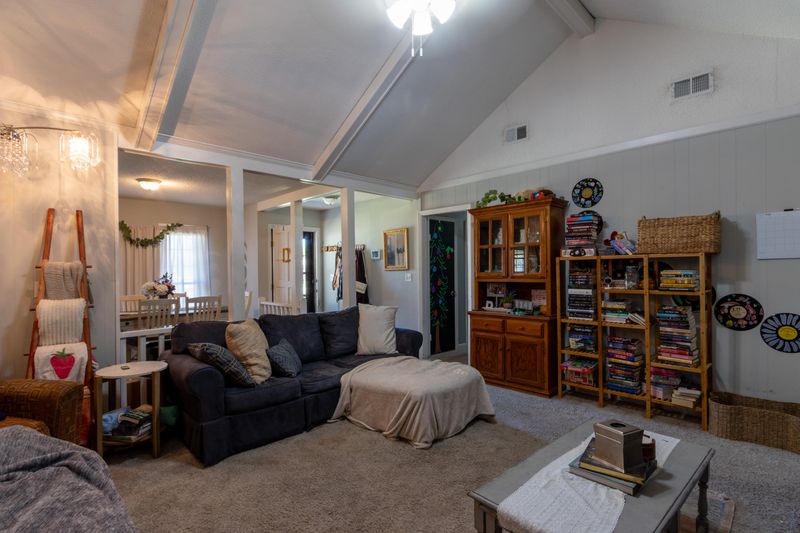 105 Wade Ct, Summerville, SC 29486
