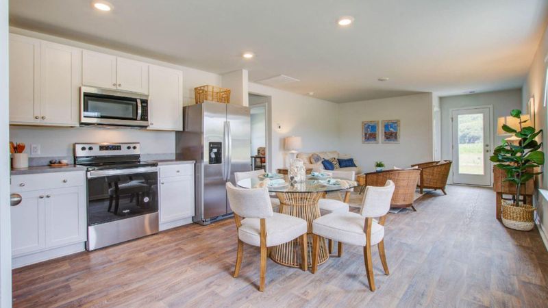 8018 Rackham Rd, Hollywood, SC 29470