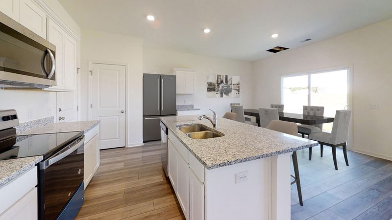 717 Pisces Ln, Summerville, SC 29486