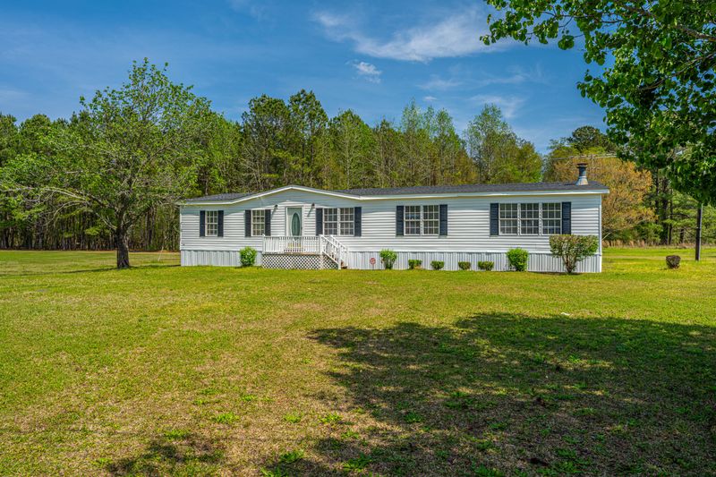 102 Whetsell St, Reevesville, SC 29471