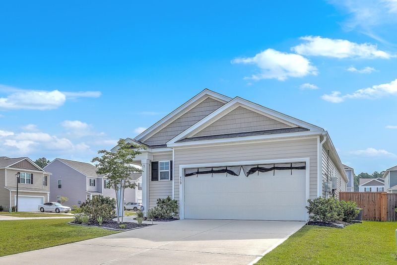 430 Eastern Pine Dr, Summerville, SC 29486