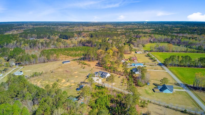 614 Cummings Chapel Rd, Ridgeville, SC 29472