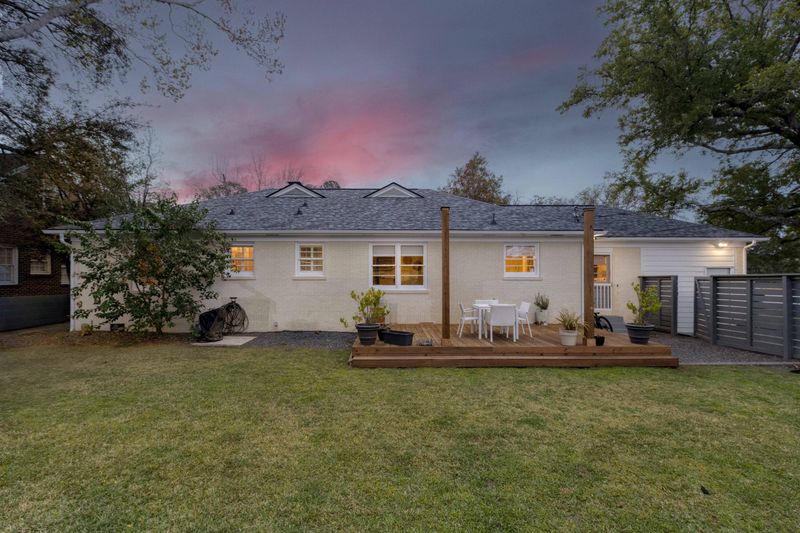 105 Chadwick Dr, Charleston, SC 29407