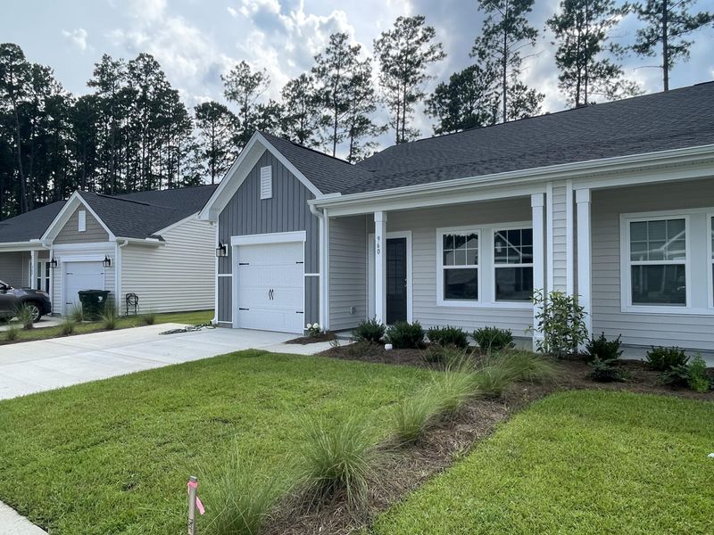 960 Dusk Dr, Summerville, SC 29486