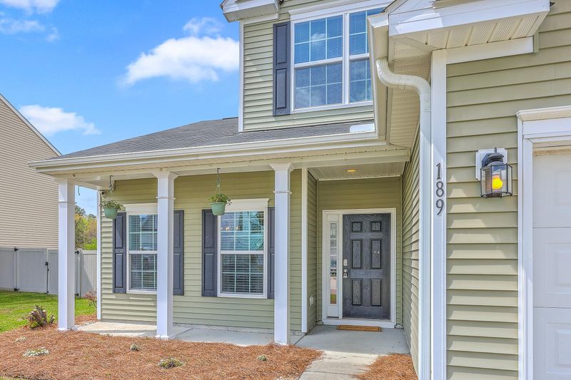 189 Weeping Cypress Dr, Moncks Corner, SC 29461