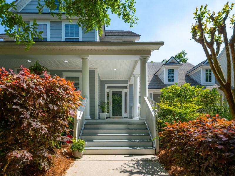 1977 Pierce St, Charleston, SC 29492