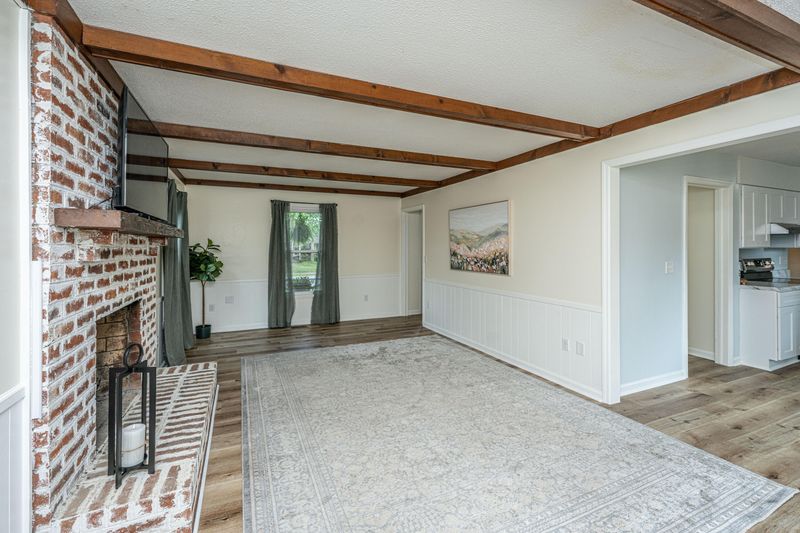 106 Dunmow Dr, Summerville, SC 29485