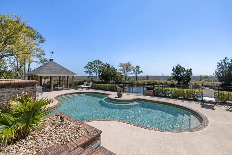 1644 Omni Blvd, Mount Pleasant, SC 29466