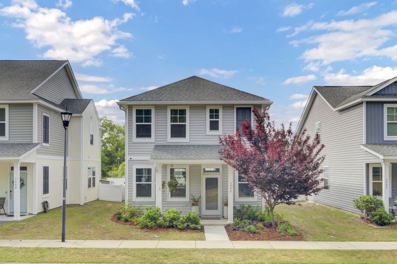 3990 Hillyard St, North Charleston, SC 29405