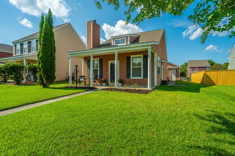 226 Killarney Trl, Moncks Corner, SC 29461