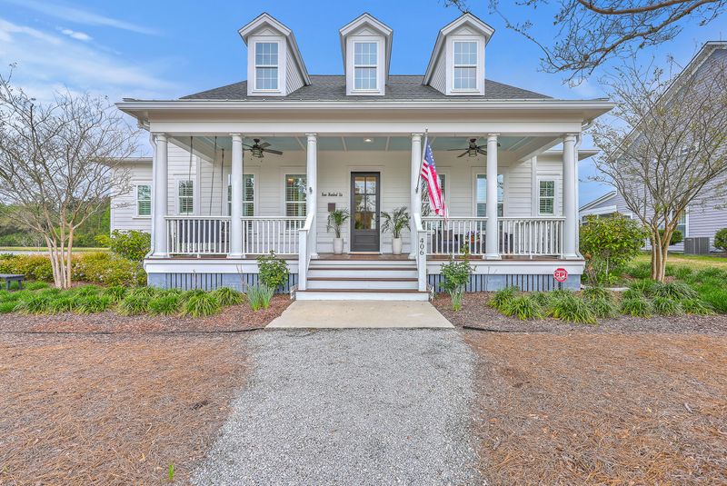 406 Summers Dr, Summerville, SC 29485
