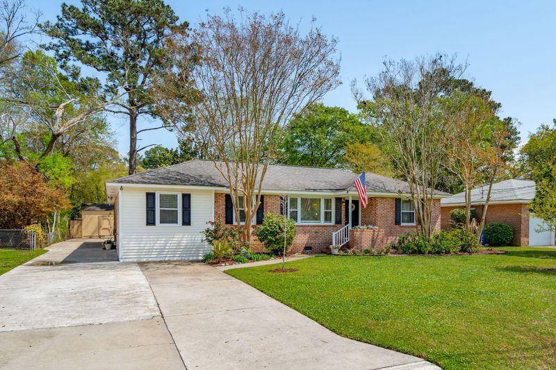 392 Cross St, Charleston, SC 29407