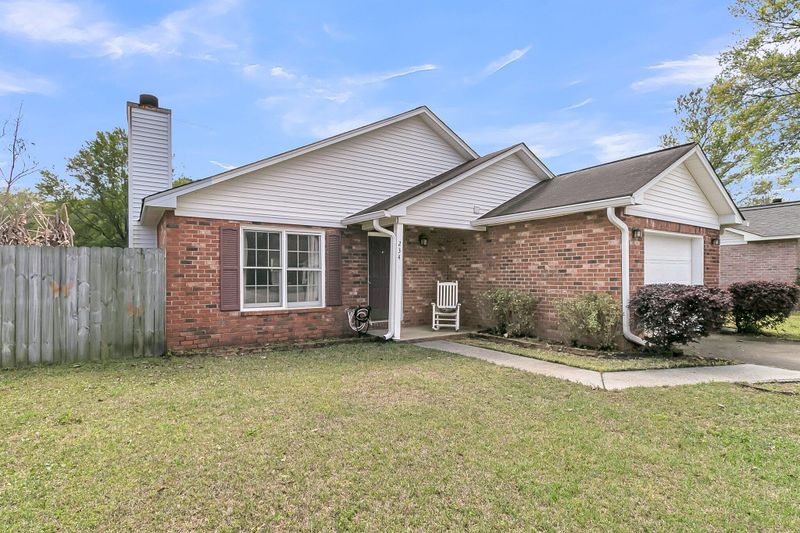 234 Two Hitch Rd, Goose Creek, SC 29445