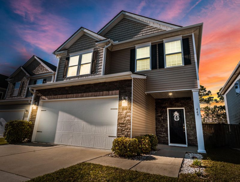 449 Whispering Breeze Ln, Summerville, SC 29486