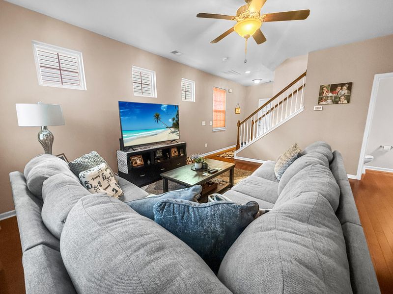 449 Whispering Breeze Ln, Summerville, SC 29486