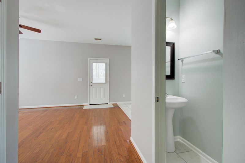 2019 Azalee Ln, Summerville, SC 29483