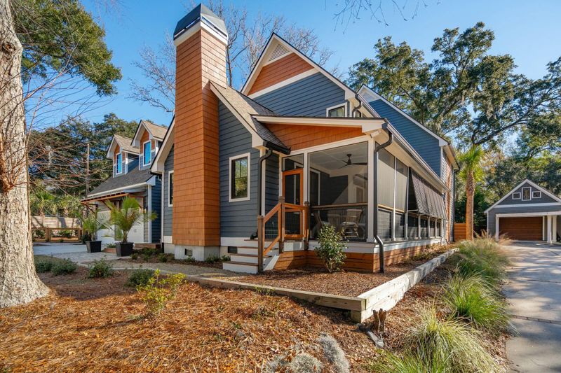 1056 Wharf Indigo Pl, Mount Pleasant, SC 29464
